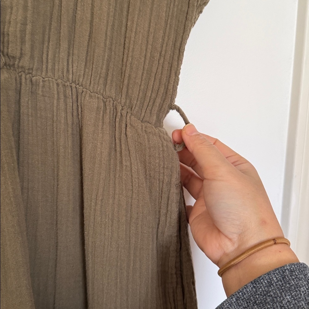 Xirena Gauze Drue Midi Dress. Size XS run big *** missing belt *** - Picture 8 of 12